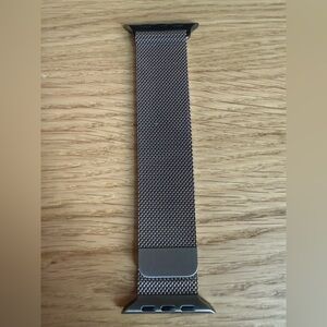 Apple Watch 46mm S/M Natural Titanium Milanese Loop Watch Band